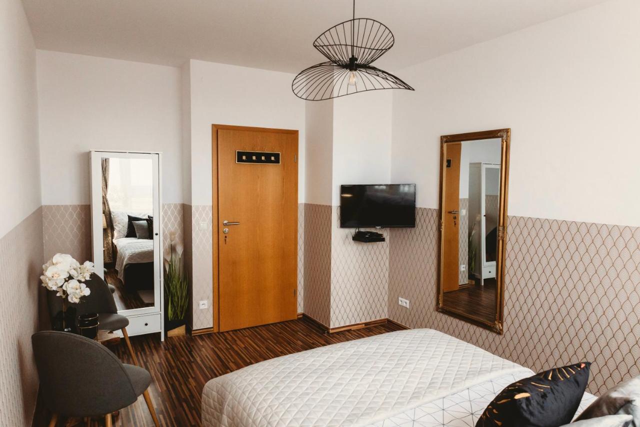 Clicktheflat Gdanski Center Prestige Apart Rooms Варшава Экстерьер фото